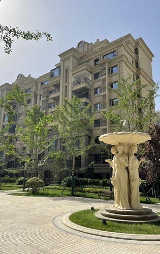 蓝光公园华府动态:1t2户,少公摊的真洋房,欢迎咨询,即将加推,实景园林