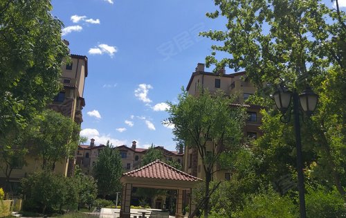 香河世茂香颂 距离通州仅1公里 京津冀发展金三角位置 海陆空全方位