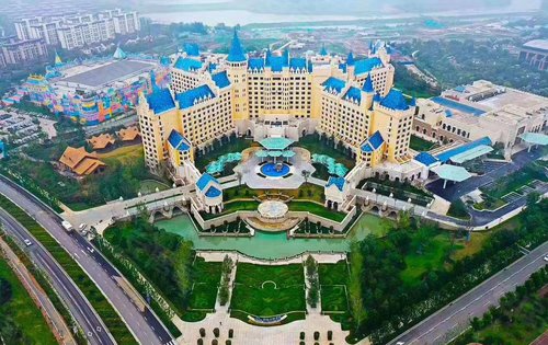 融创银基国际旅游城动态:冰雪酒店鸟瞰图-郑州安居客
