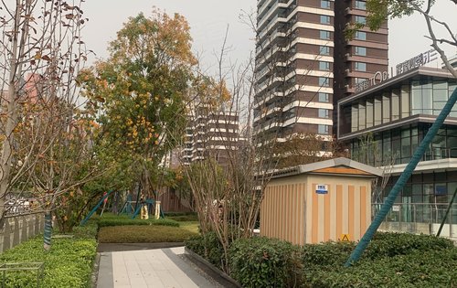 梓潼宫tod梓潼四季汀兰动态:梓潼四季汀兰售楼部外围,实体已呈现.