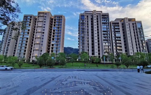 福州温泉城晋安府九里芳华与湖山同居