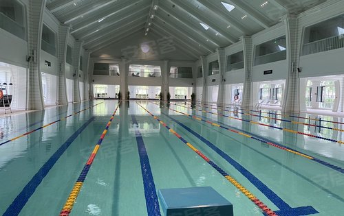牛驼温泉孔雀城动态:牛驼温泉孔雀城,社区里自带游泳馆,健身房,业主