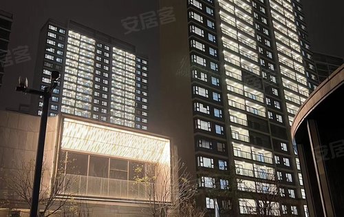 上城时光动态:小区夜晚还是挺好看的-苏州安居客