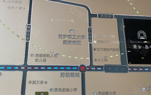 项目南侧地铁1号线玉祥门站西侧两站8号线开远门站