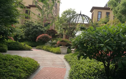 一梯两户7层电梯花园洋房,两梯三户17层小高层,1.