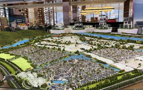 江口水镇动态:大沙盘可以清楚看到我们的两江交汇,小沙盘来选一套您