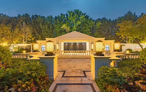 北苑别墅区的新房项目洋房产品180平米的到384平米的大户型