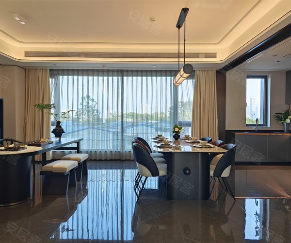 建发朗玥宸玥户型,建发朗玥3室2厅3卫1厨约183.00平米户型图,朝南北朝向 - 武汉安居客