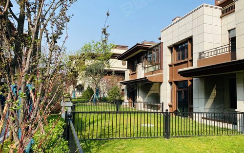 御河上院大花园尽情享受院子生活