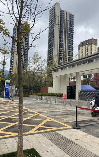 红云小学已经开学,凭龙泉俊园购房合同即可上学-昆明安居客