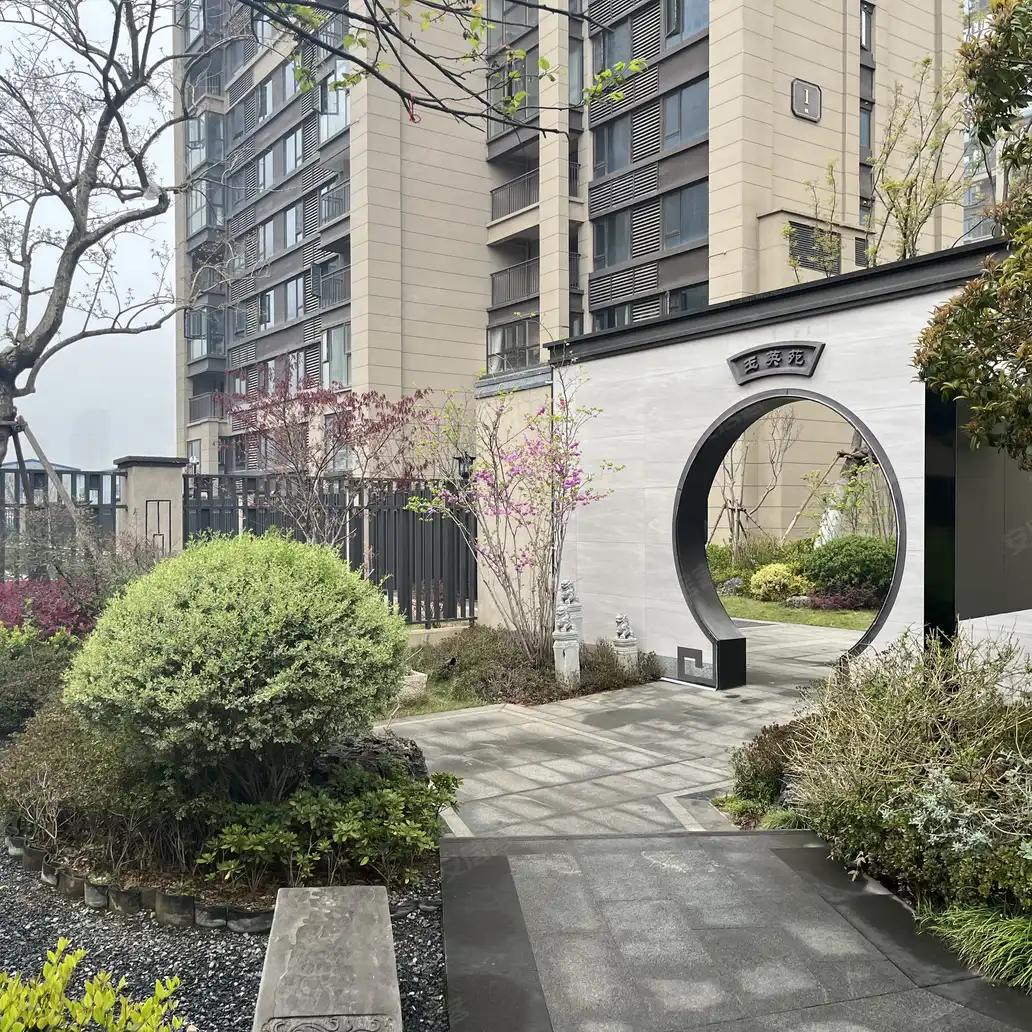 建发金茂玺悦在售建面约140