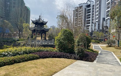景业高黎贡小镇动态:小镇里的小区景观-保山安居客