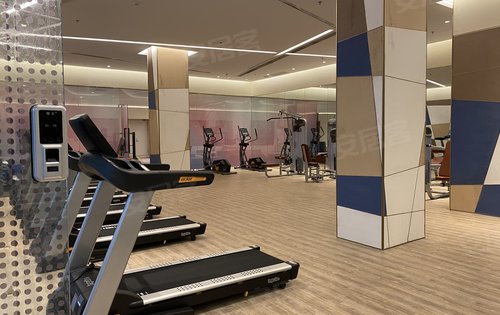 洛克公园地下会所健身房恒温泳池即将开放