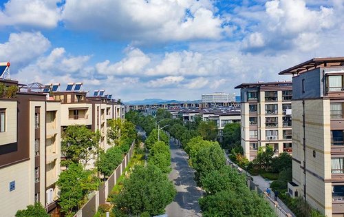 六层低密湖居洋房期待您的光临