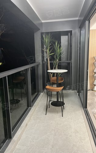 125平的阳台,是1.5米进深的宽景阳台