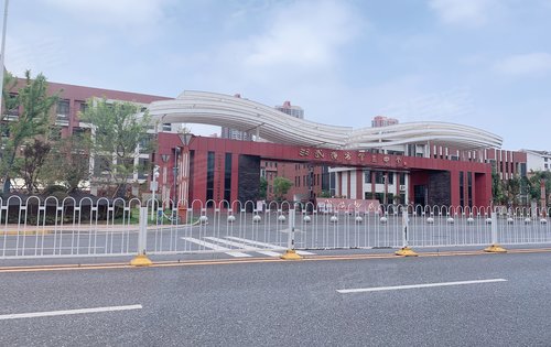 武汉三中湖北师范高中武汉市重点中学