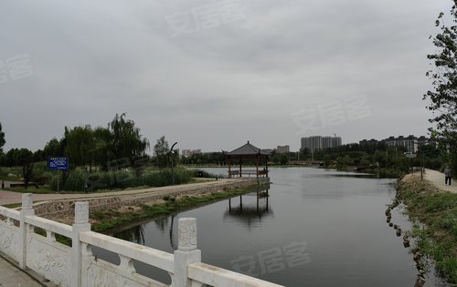 昌建公园学府动态:项目边上的青龙河湿地公园,景色很美.-漯河安居客