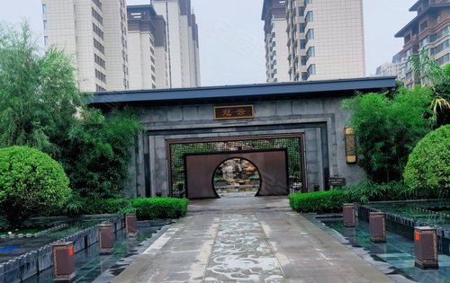 榮盛華府園林風格超大樓間距超高綠化鉅惠中點我諮詢有優惠