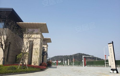 知音盛棠位于中法生态城后官湖绿道边低密度高绿化生活环境