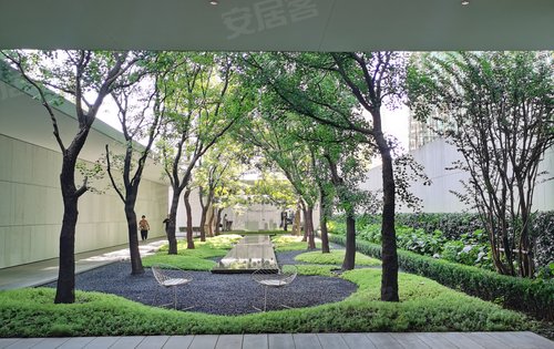 直径16米长的圆形水幕5重绿化让您享受公园里的家