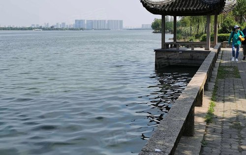 出门500米石湖景区公园 出门30米吴中万达 800米东吴龙湖天街