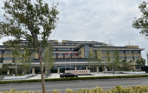 郑州大学第二附属医院目前已经投入使用,为健康保驾护航,距离上林府1