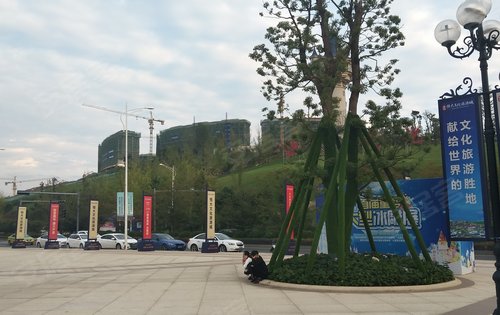 花溪恒大文化旅游城售楼部外面的世界,住房商铺门面找我哦
