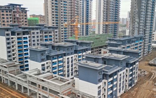 城市更新·铂悦动态:正在做外墙真石漆以及回填施工。-汉中安居客