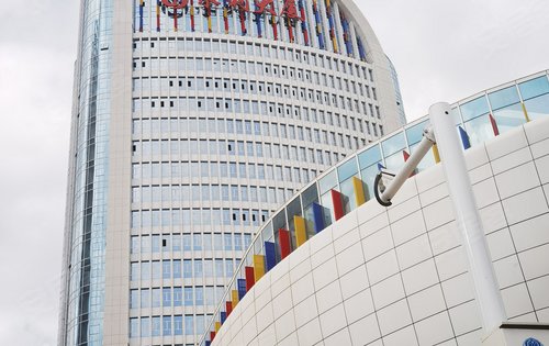 永利大厦离高铁站500米