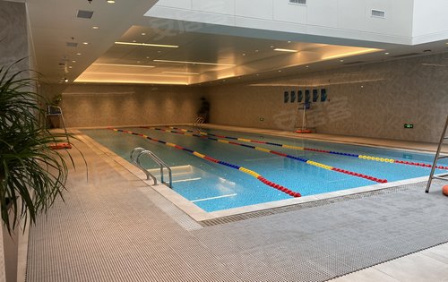 洛克公园地下会所健身房恒温泳池即将开放
