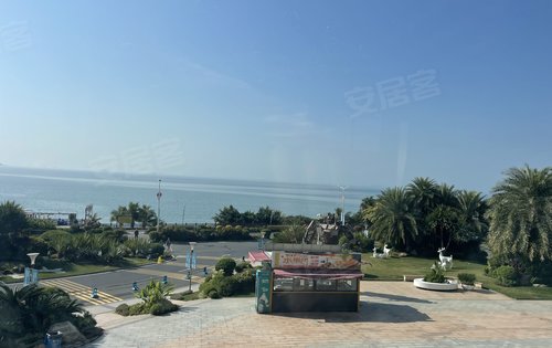 碧桂园十里银滩维港湾阳光明媚的一天