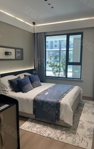 中南上悦城项目130平洋房三个卧室都是独立的互不打扰，带窗户双卫设计、主卧独立卫生间彰显主人生活品质