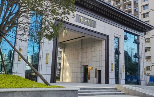 大河印象气派的大门