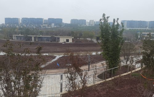 越秀悦映湖山动态:公园实景拍摄-重庆安居客
