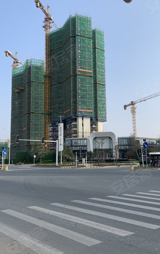 朗悦花园东江阅12号楼即将封顶