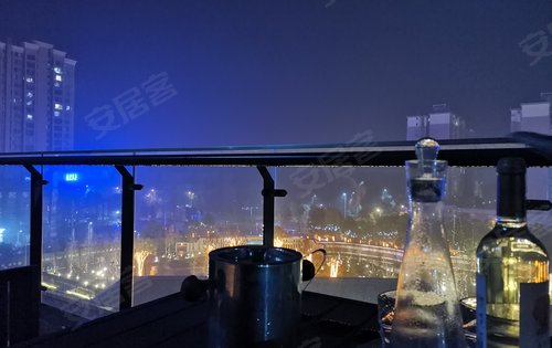 自家屋顶露台的夜景,美了美了