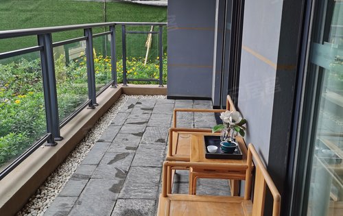 电梯入户洋房 小高层 7.4米景观阳台