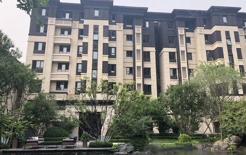 龙湖天璞营销中心.