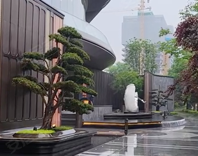 龙湖未来之瞳云河颂动态:雨中云河颂,多了一份浪漫-西安安居客