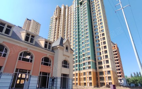 空港学府,紧邻固安三小二中,有940路公交直通北京天宫院地铁站