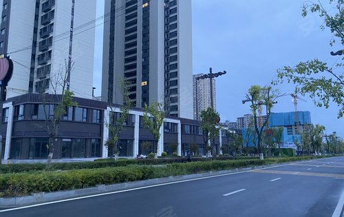 陕建·汉悦府动态:小区一路之隔就是学校,自带2.1万方底商-汉中安居客