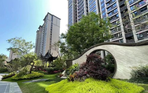 建发交付小区的实景观赏