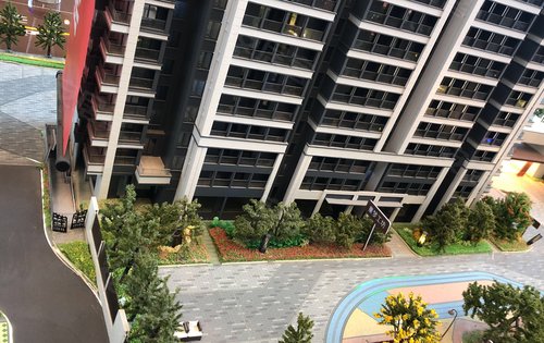 社区1架空层做为四点半学堂小孩下课读书学习的好去处