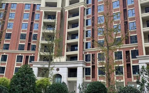 嘉裕第六洲林语台二期动态:嘉裕第六洲悠泊屿2期洋房已开盘,均价7400