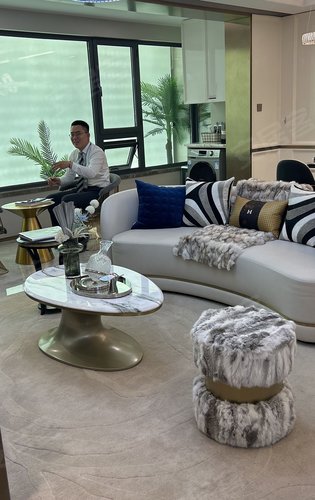 绿城春来风华118户型三室两厅两卫宽厅设计6米大阳台带飘窗看房联系我