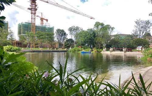 阳西恒大悦龙台动态:雨后的小区花园,给人耳目一新的感觉.-阳江安居客