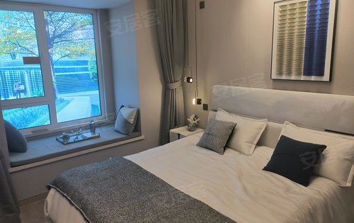 万科公园都会110平样板间