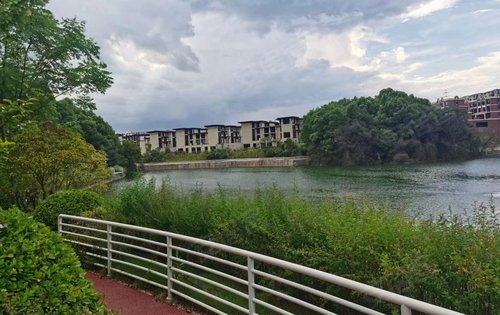 润达美墅·山屿湖动态:润达小区实景-宜春安居客
