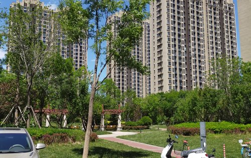 潮白河孔雀城四季公馆动态:大厂潮白孔雀城,一个适合宜居的城市,绿化