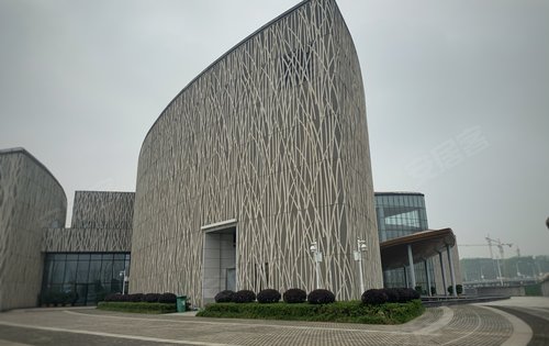 项目往南350米隆平中央公园打卡点击头像可了解更多详情哦